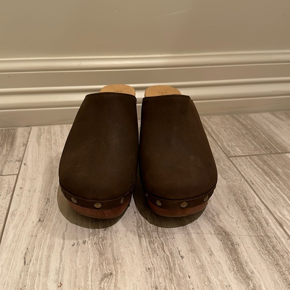 Cordani Shoes - Zorba Clog (Women)- five worlds, cordani